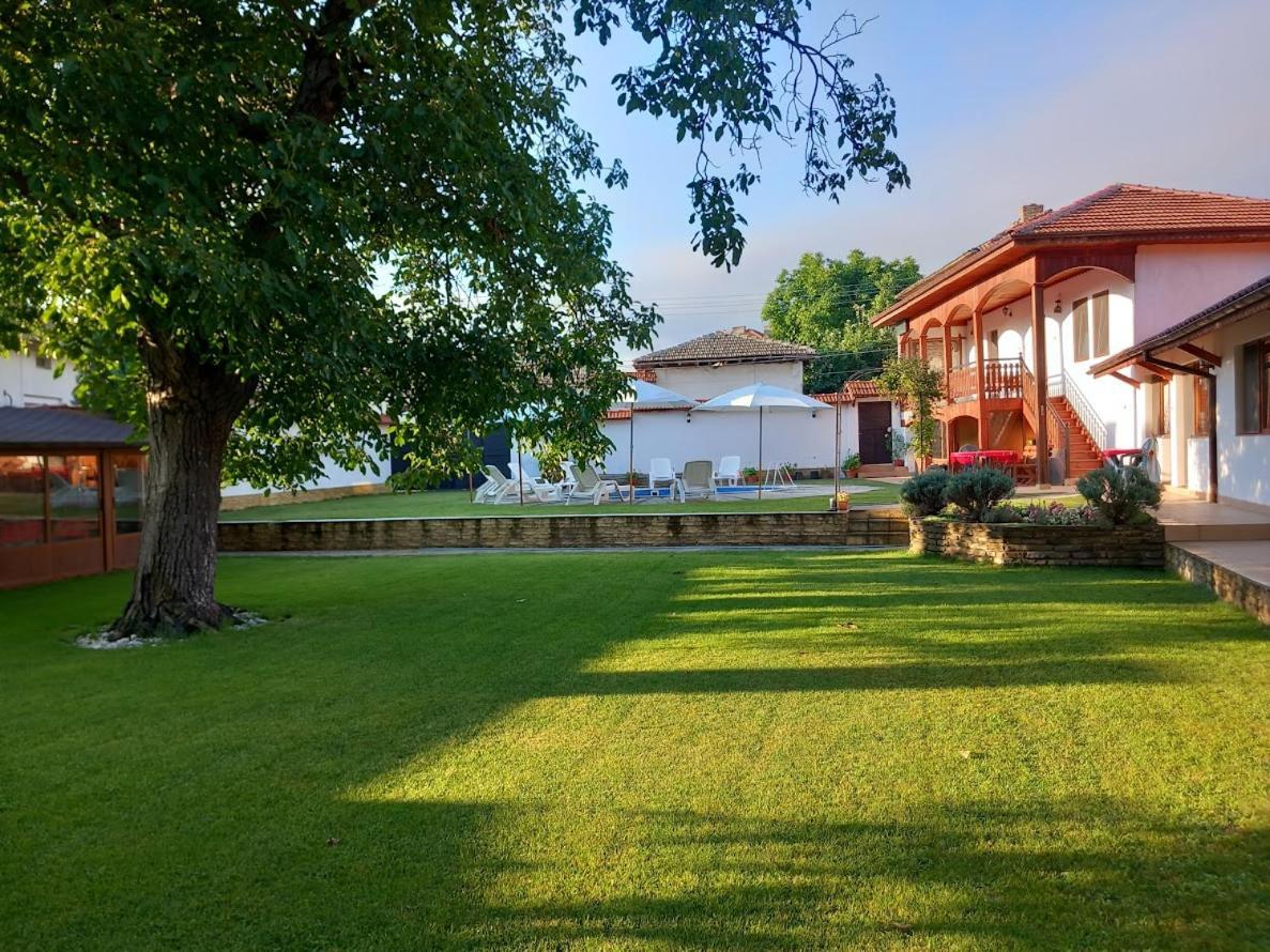Bolyarski Stan Guest House Veliki Preslav Exterior photo