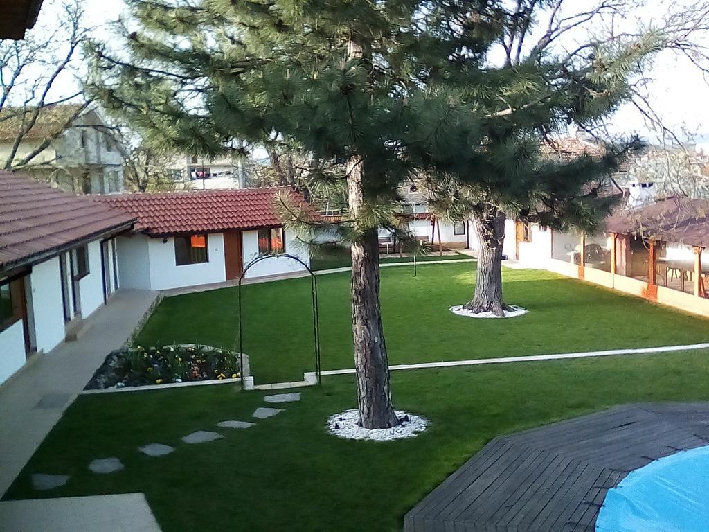 Bolyarski Stan Guest House Veliki Preslav Exterior photo